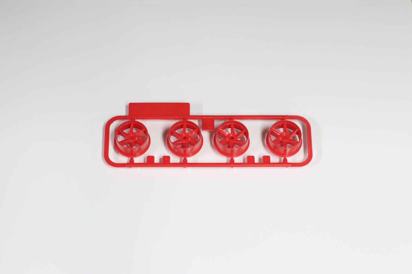 Tamiya Medium Dia. Spiral Wheels (Red)