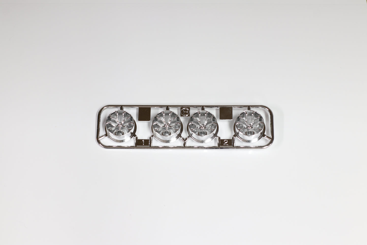 Tamiya Medium Dia. Y Spoke Wheels (Silver)